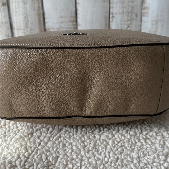 Coach Chelsea 32 Hobo Pebbled Leather Crossbody Bag Purse Dk/Stone - Picture 7 of 10